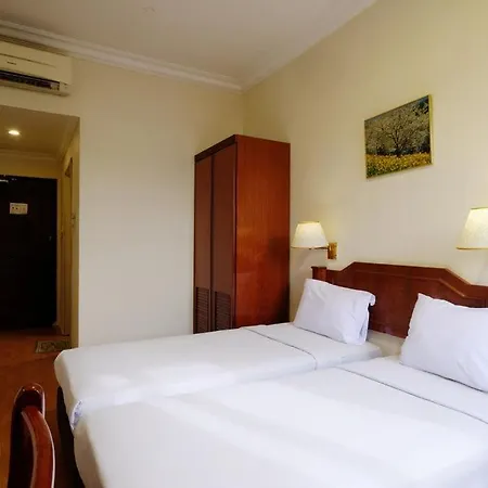 White Sand Otel *